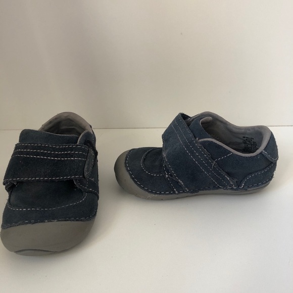 Stride Rite toddler shoe - Picture 2 of 4